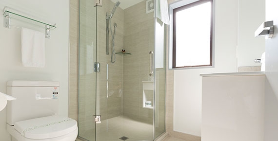 master bedroom on the top floor has its own luxury ensuite bathroom